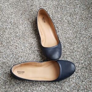 Size 10 navy Mossimo flats